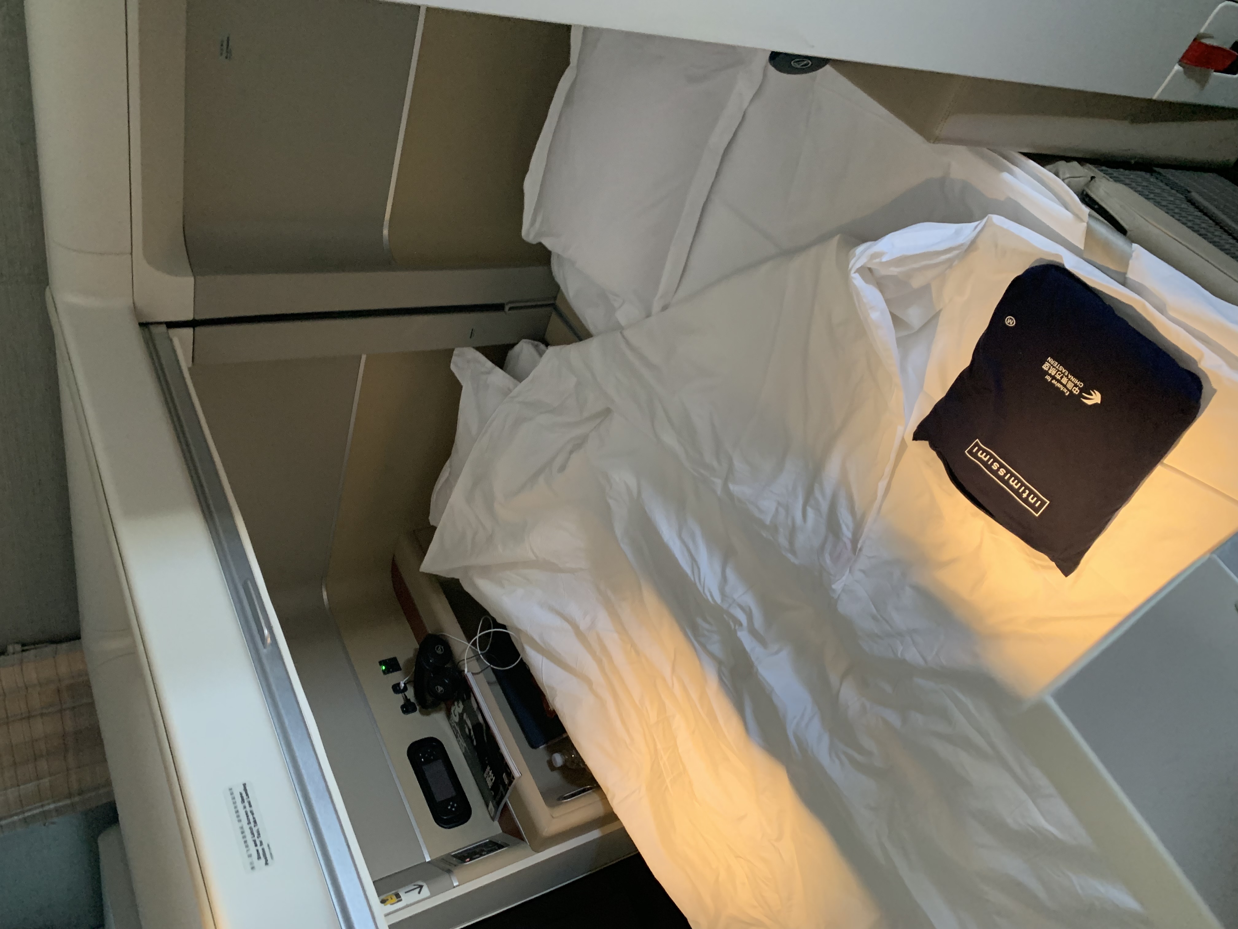 鶫777˫˴