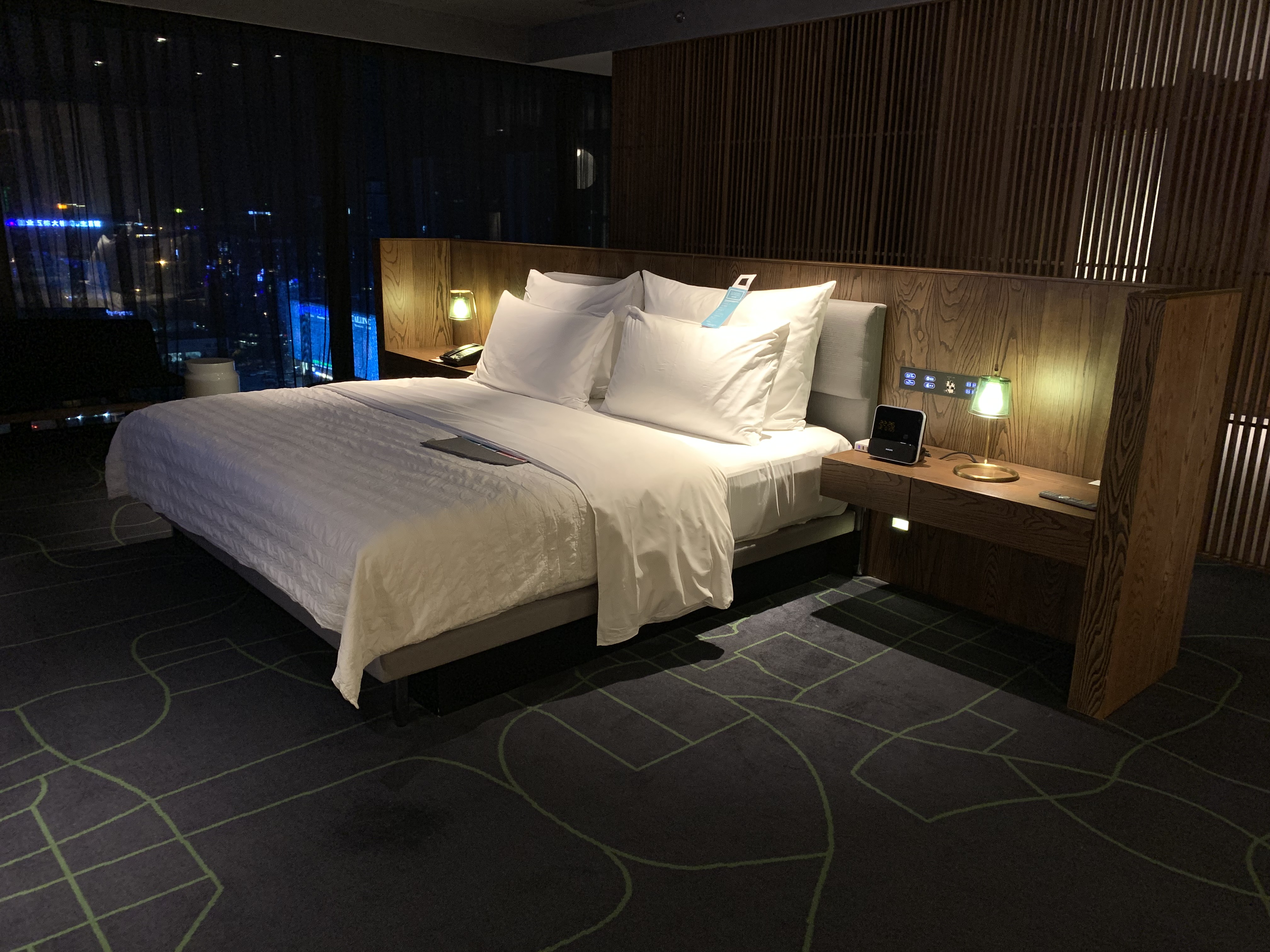 W Hotel ֣ݽҵ롺Ѱй֮