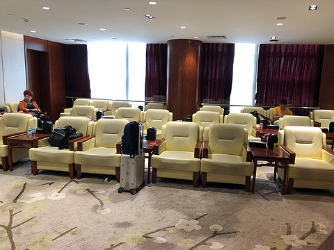 MU5380柳州—温州—青岛商务舱，体验不如预期
