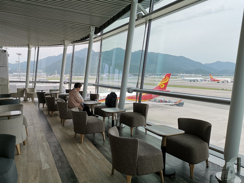 香港机场龙腾傲堂体验