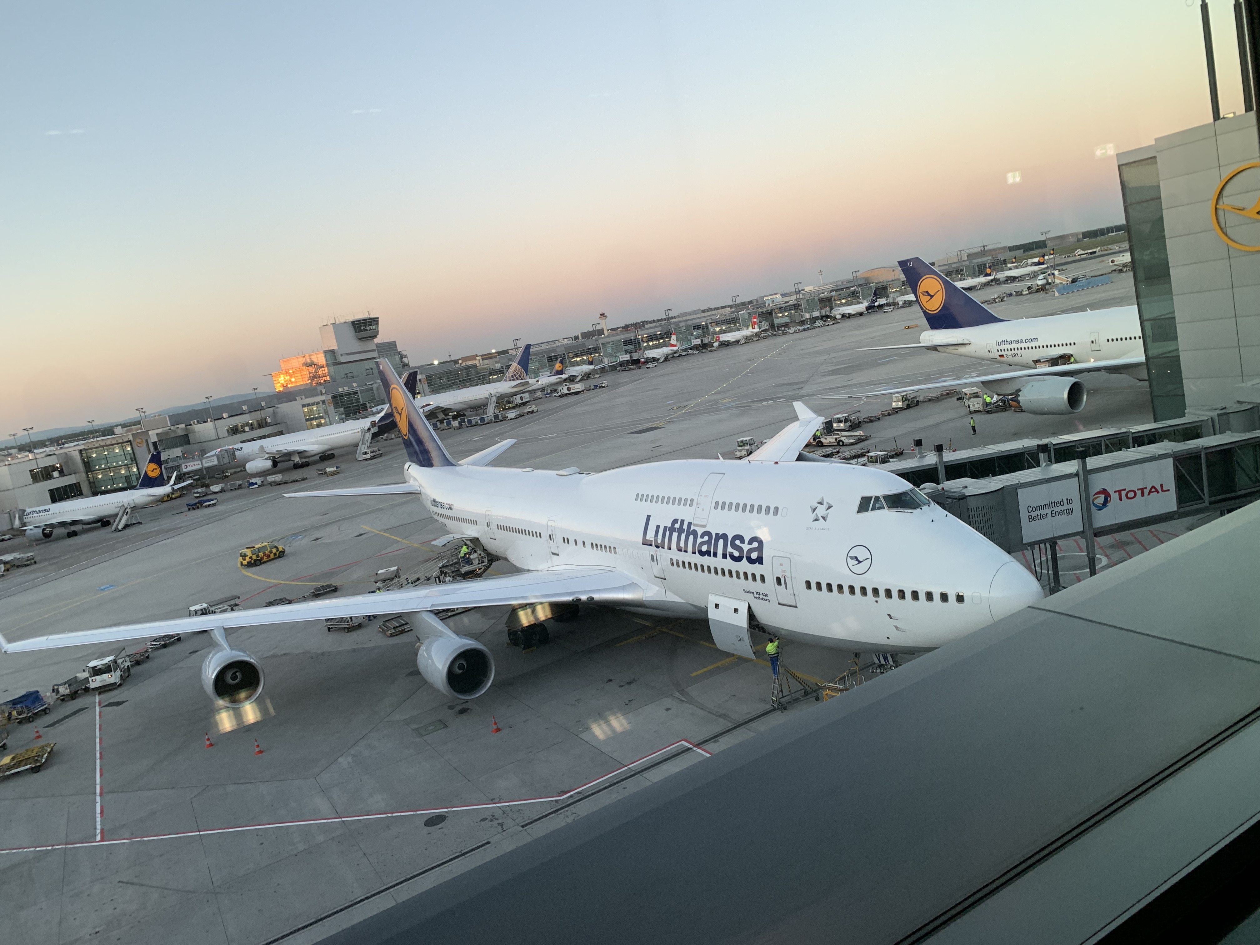 LH733 ɯգPVG-FRA, ձ