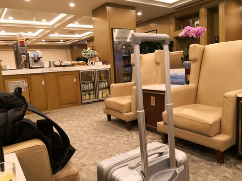 东航PEK—LHW 738两舱体验