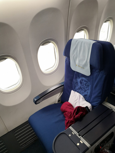 东航PEK—LHW 738两舱体验