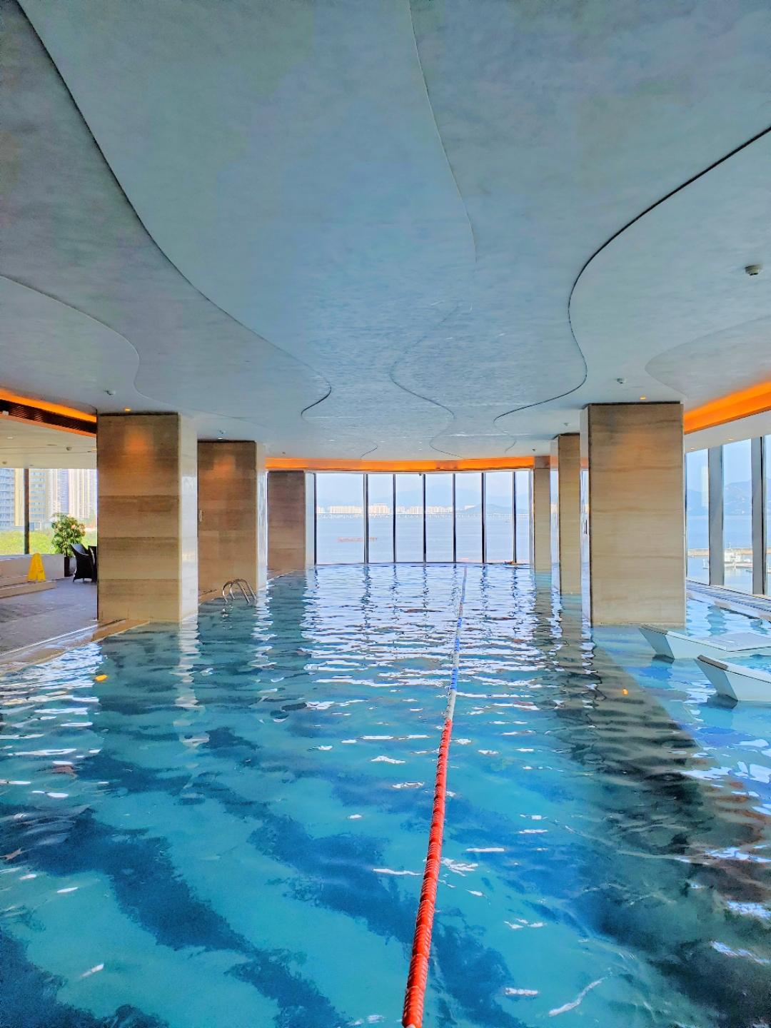 南海酒店无边际泳池图片