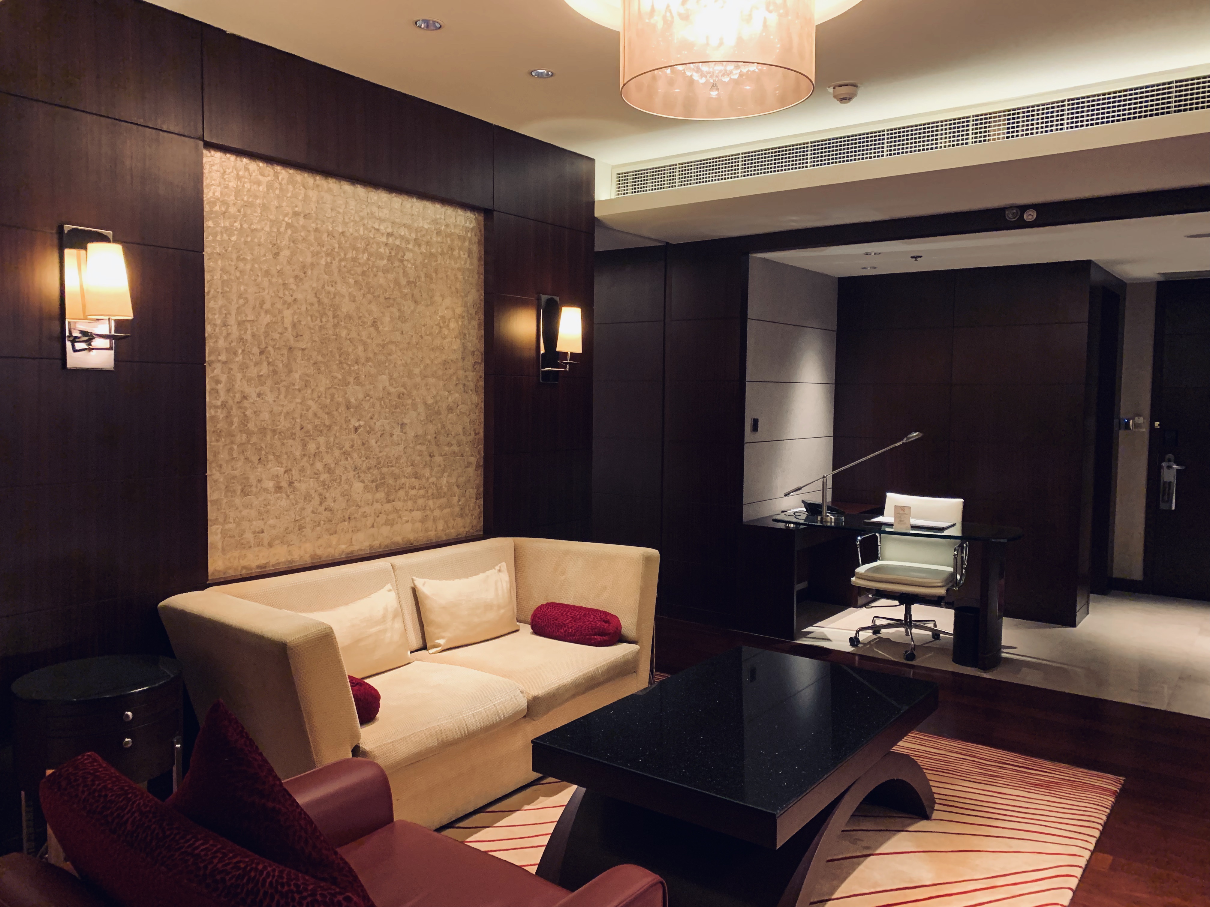X. - Renaissance Shanghai Putuo Hotel