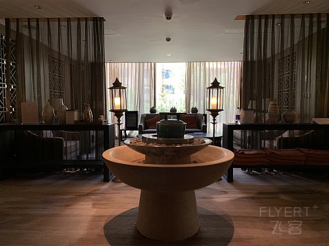 藏香十里 佛光熠熠｜拉萨香格里拉大酒店