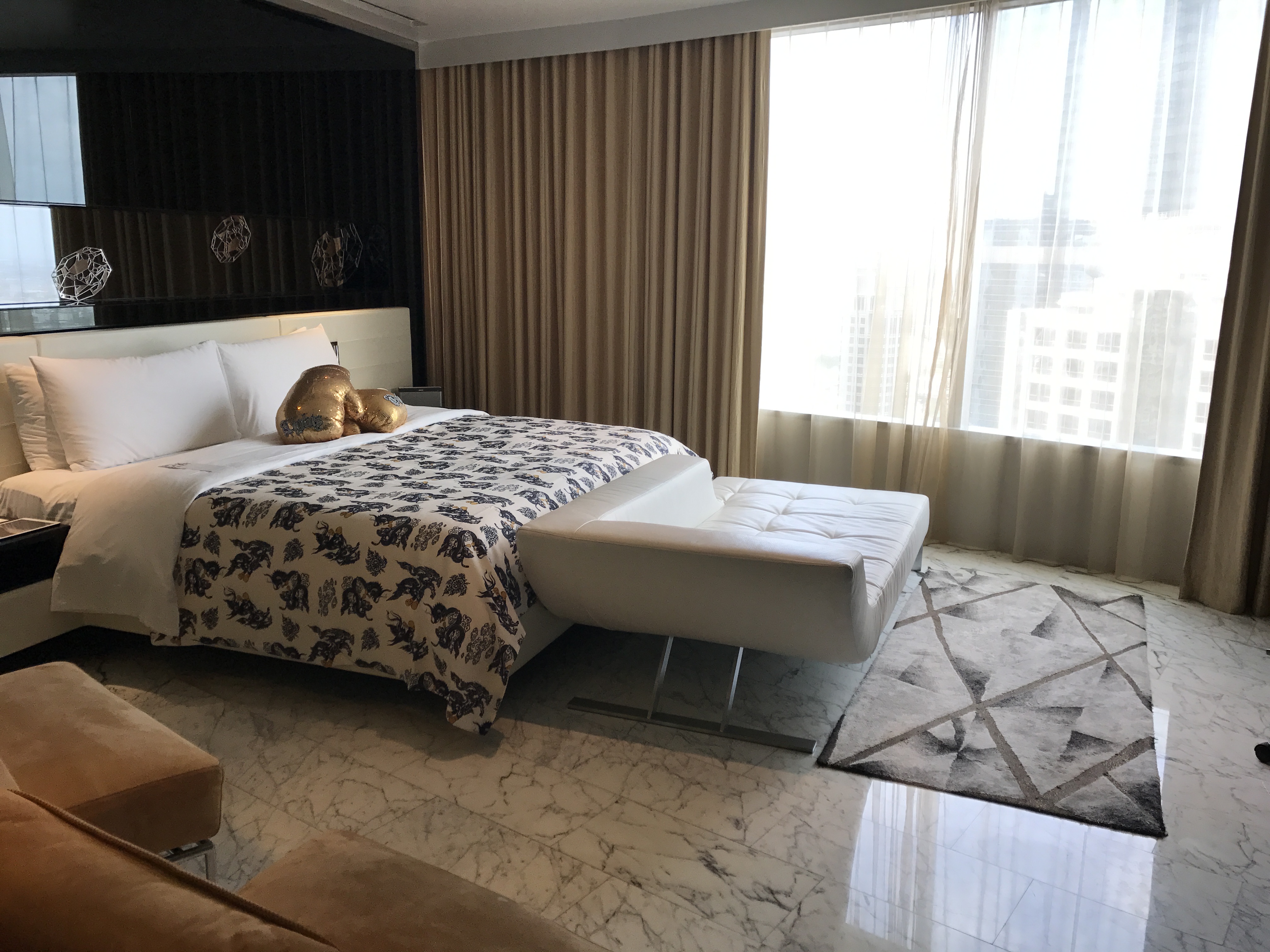 W BANGKOK Extreme Wow Suite