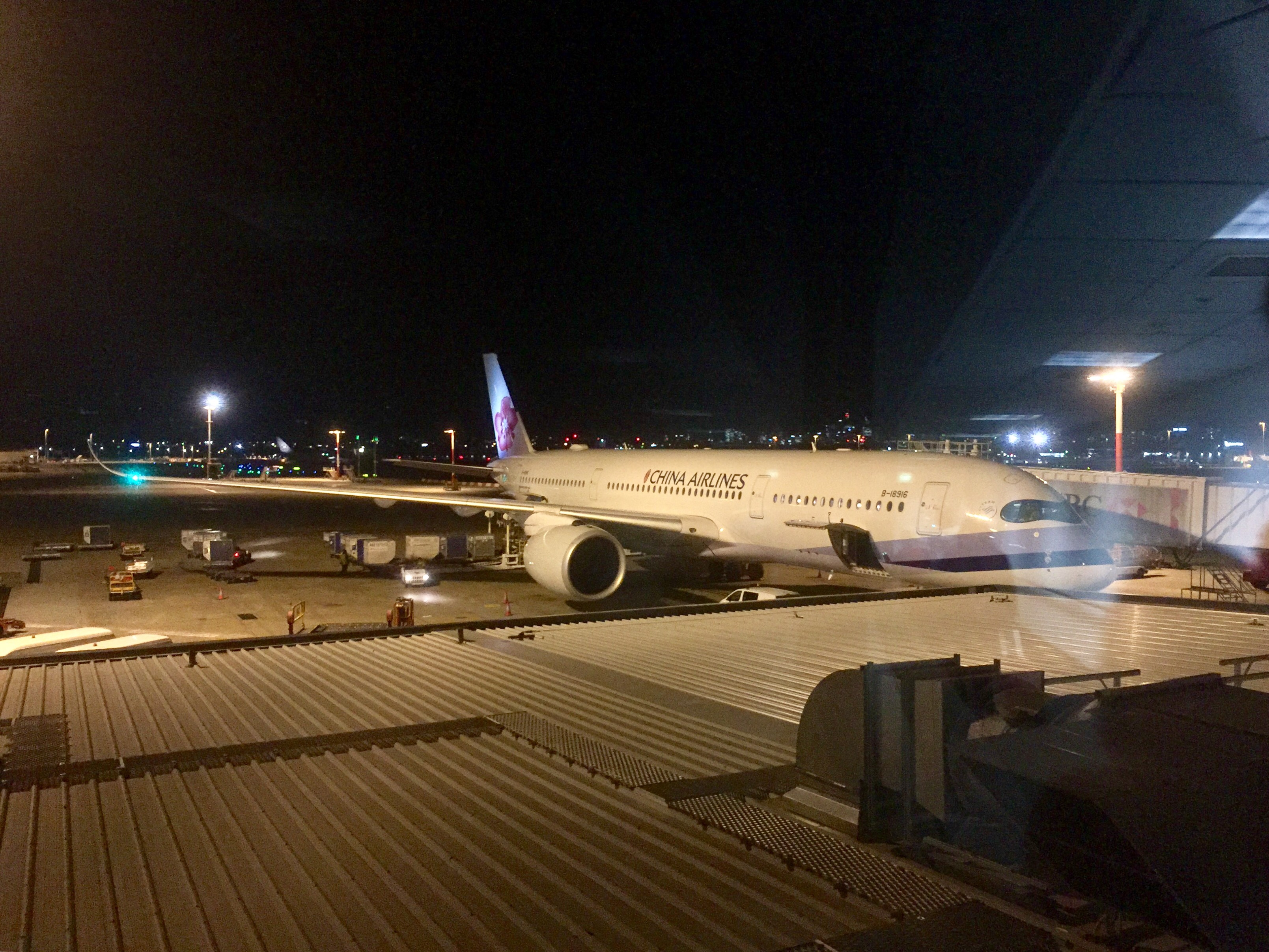 SYD-TPE-HKG лCI52+CI909 A359PE