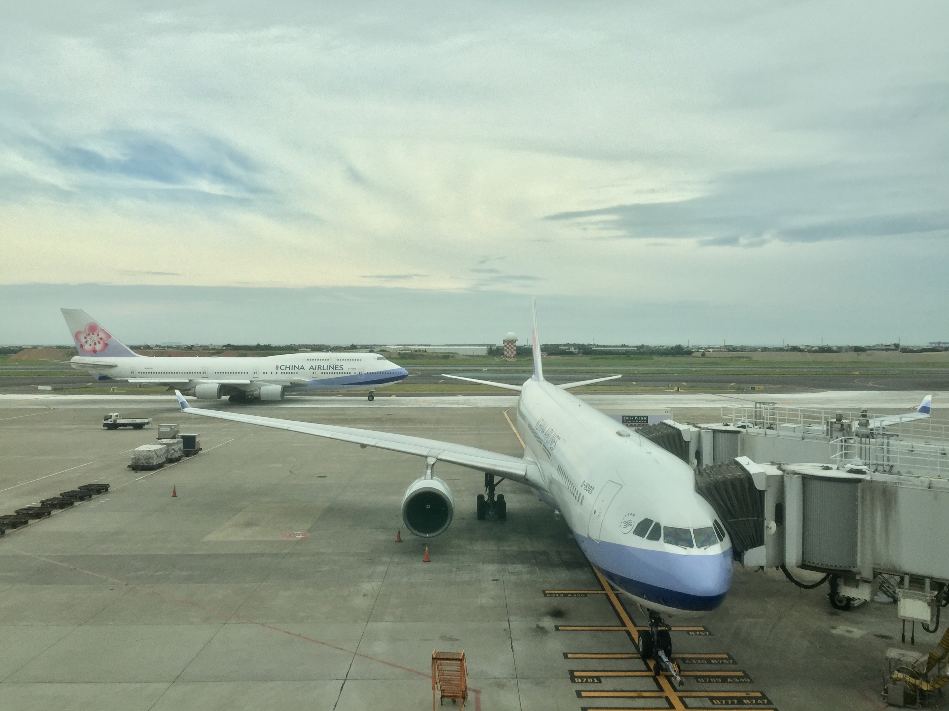 SYD-TPE-HKG лCI52+CI909 A359PE