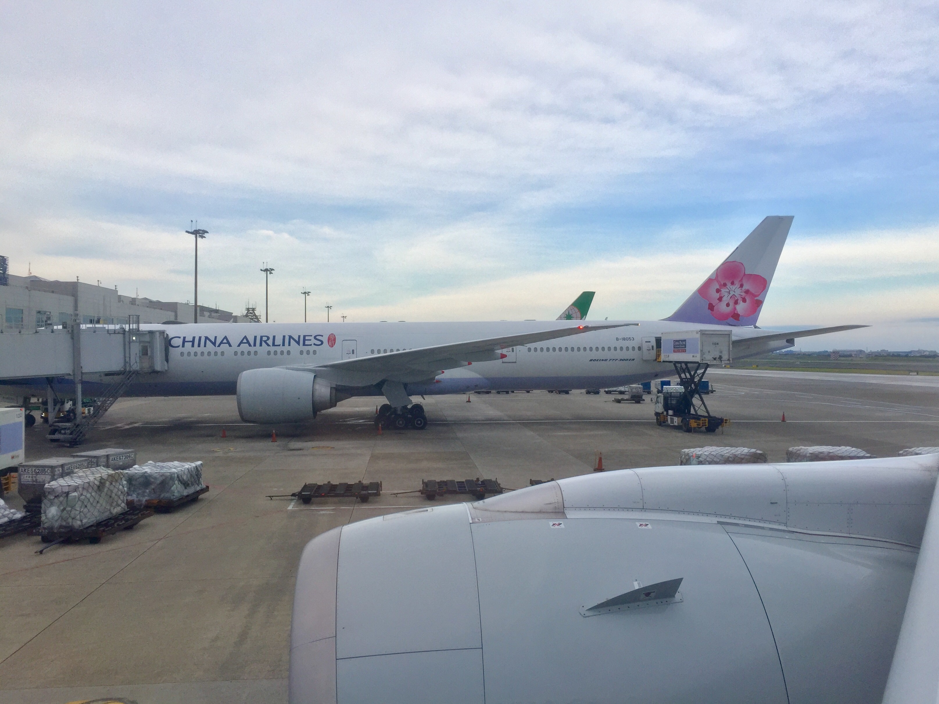 SYD-TPE-HKG лCI52+CI909 A359PE