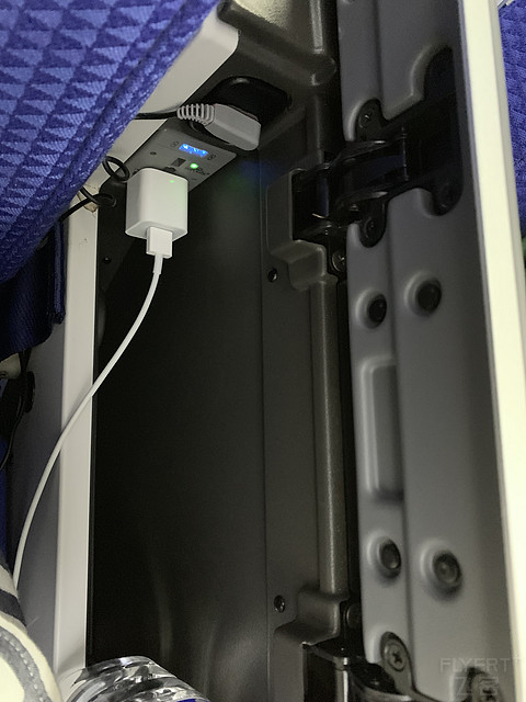 机龄仅四个月的B789明珠经济舱 CZ3582报告