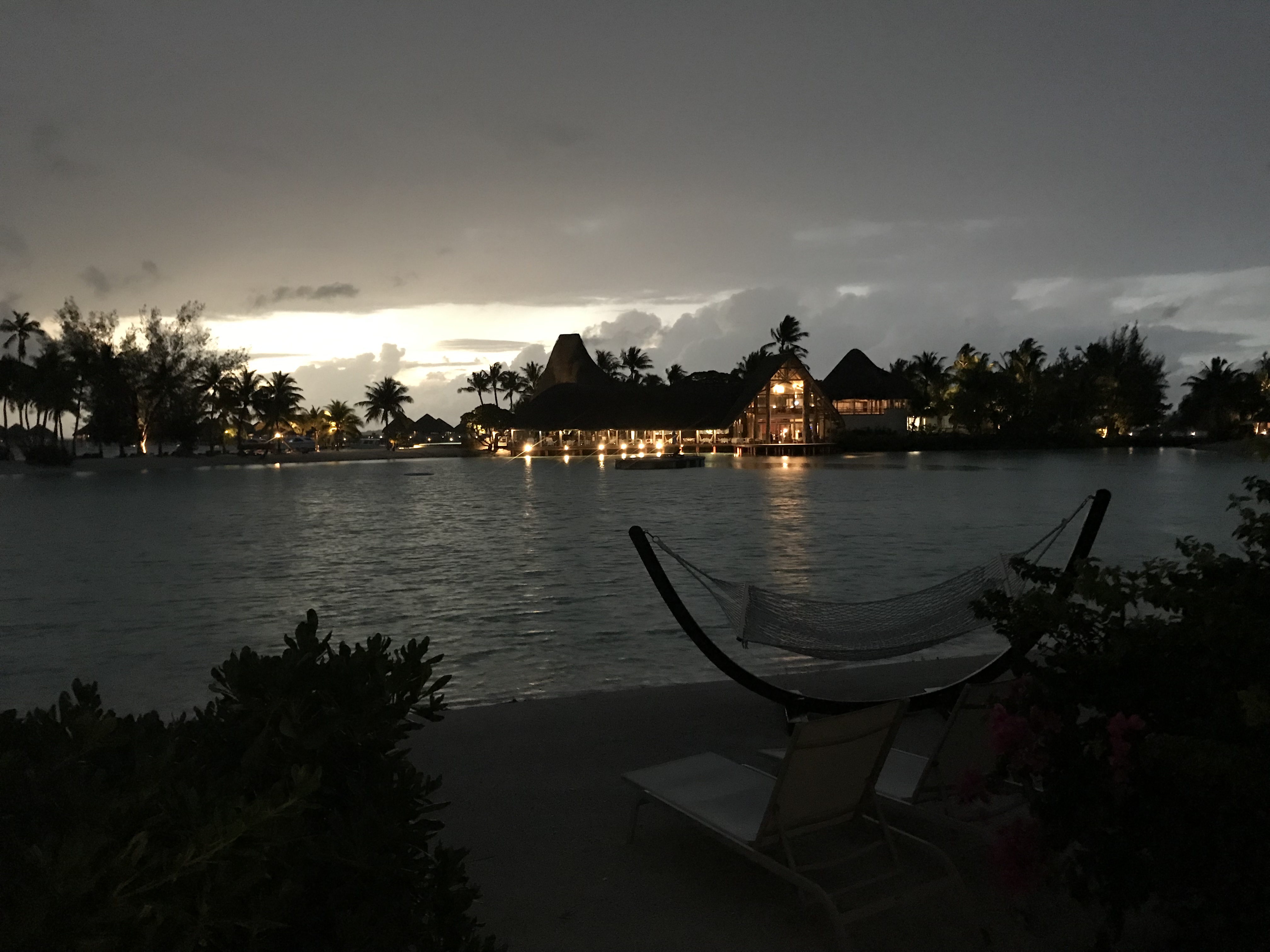 õĽ:Borabora 