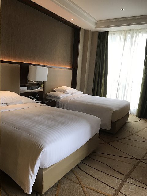 上海苏宁环球万怡酒店棒