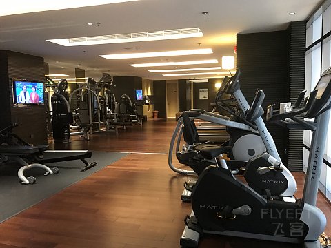 上海苏宁环球万怡酒店棒