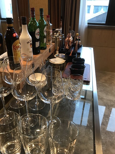 上海苏宁环球万怡酒店棒