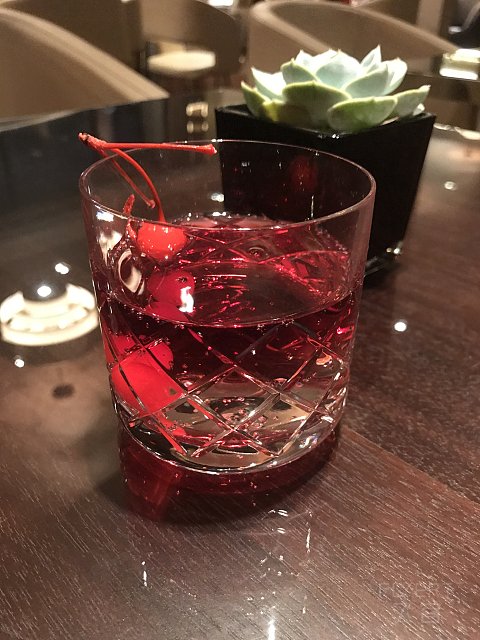 上海苏宁环球万怡酒店棒