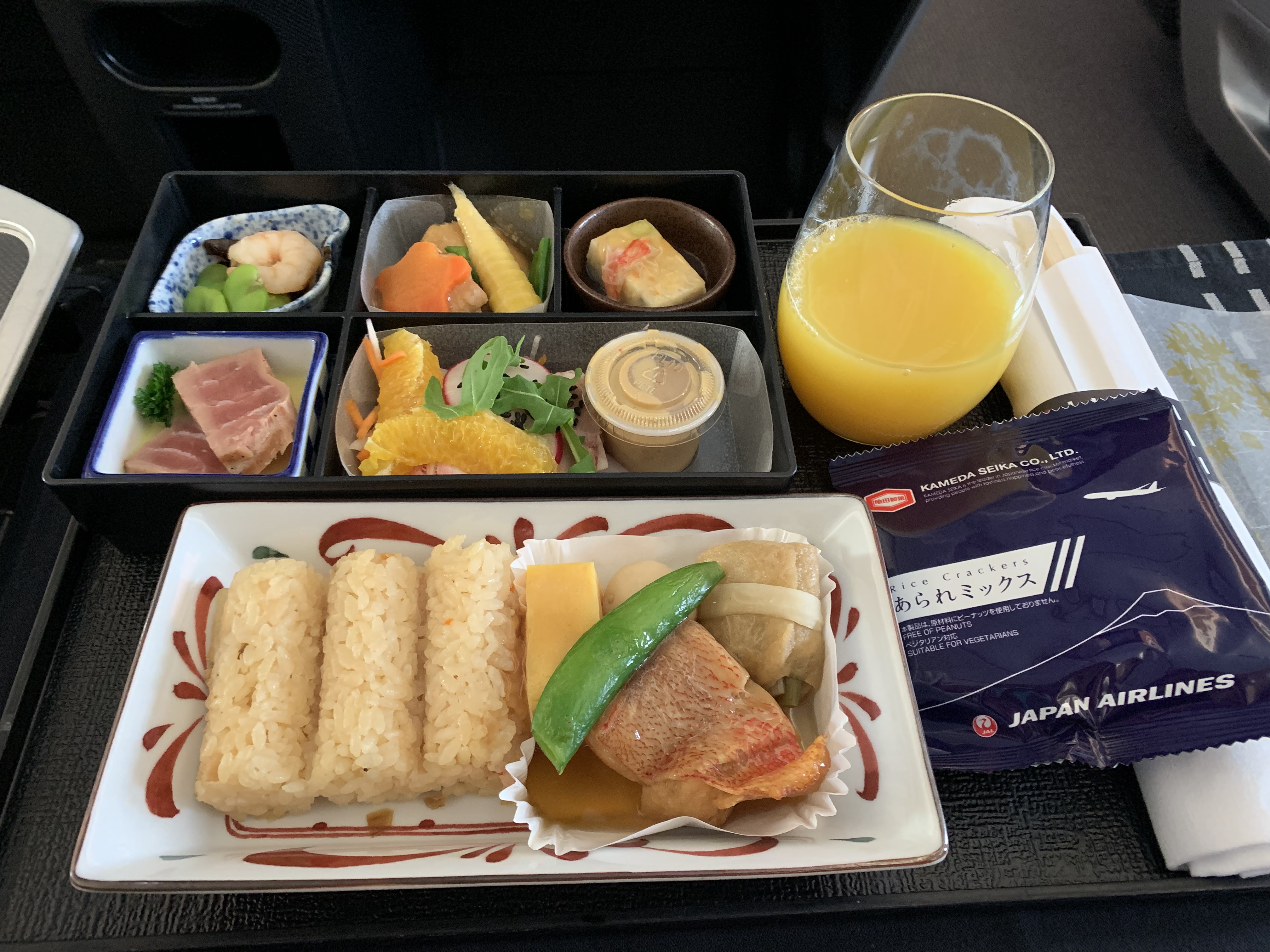 PVG-NRT  JL876 
