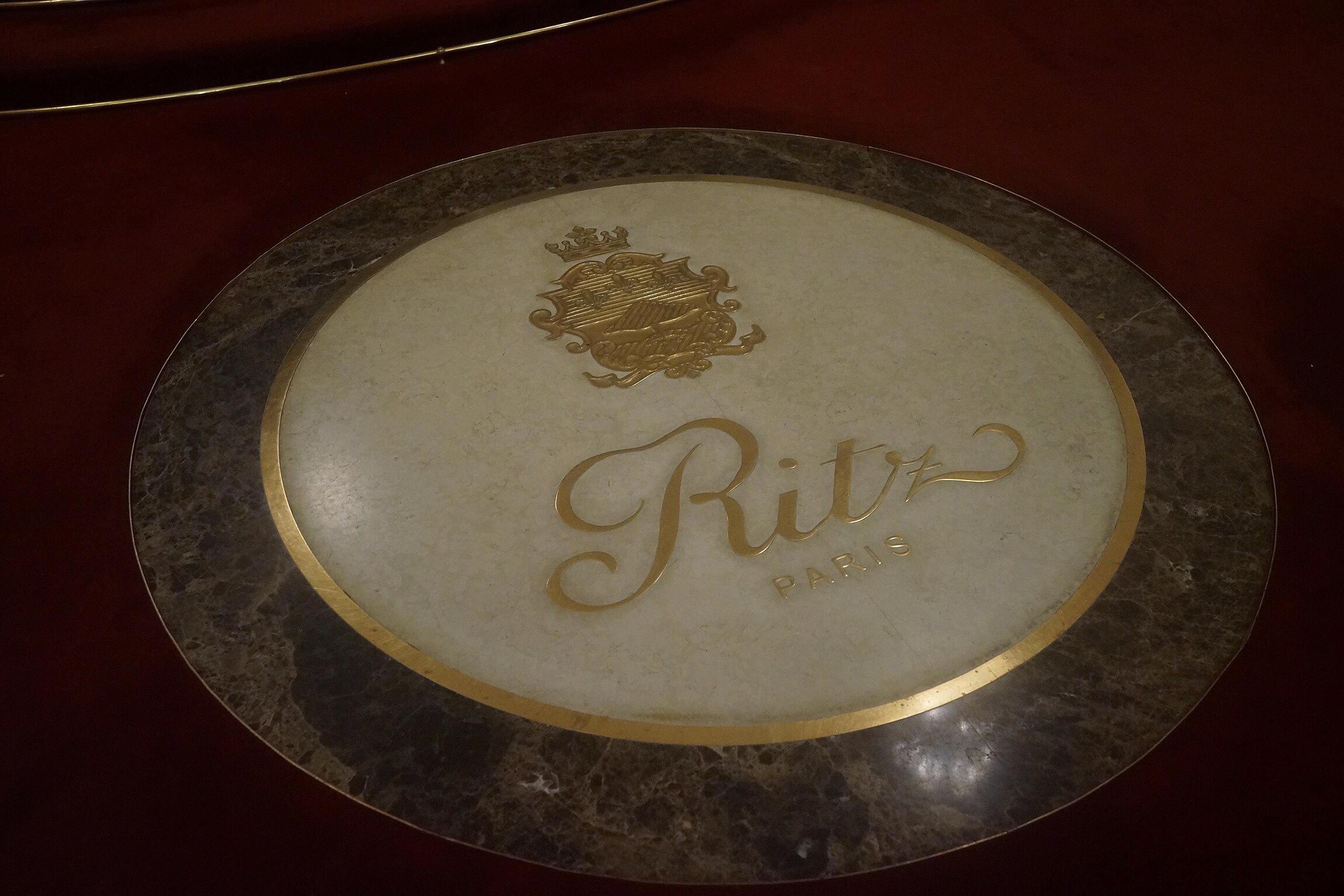 賯ʥ֮·The Ritz is Praisƪ