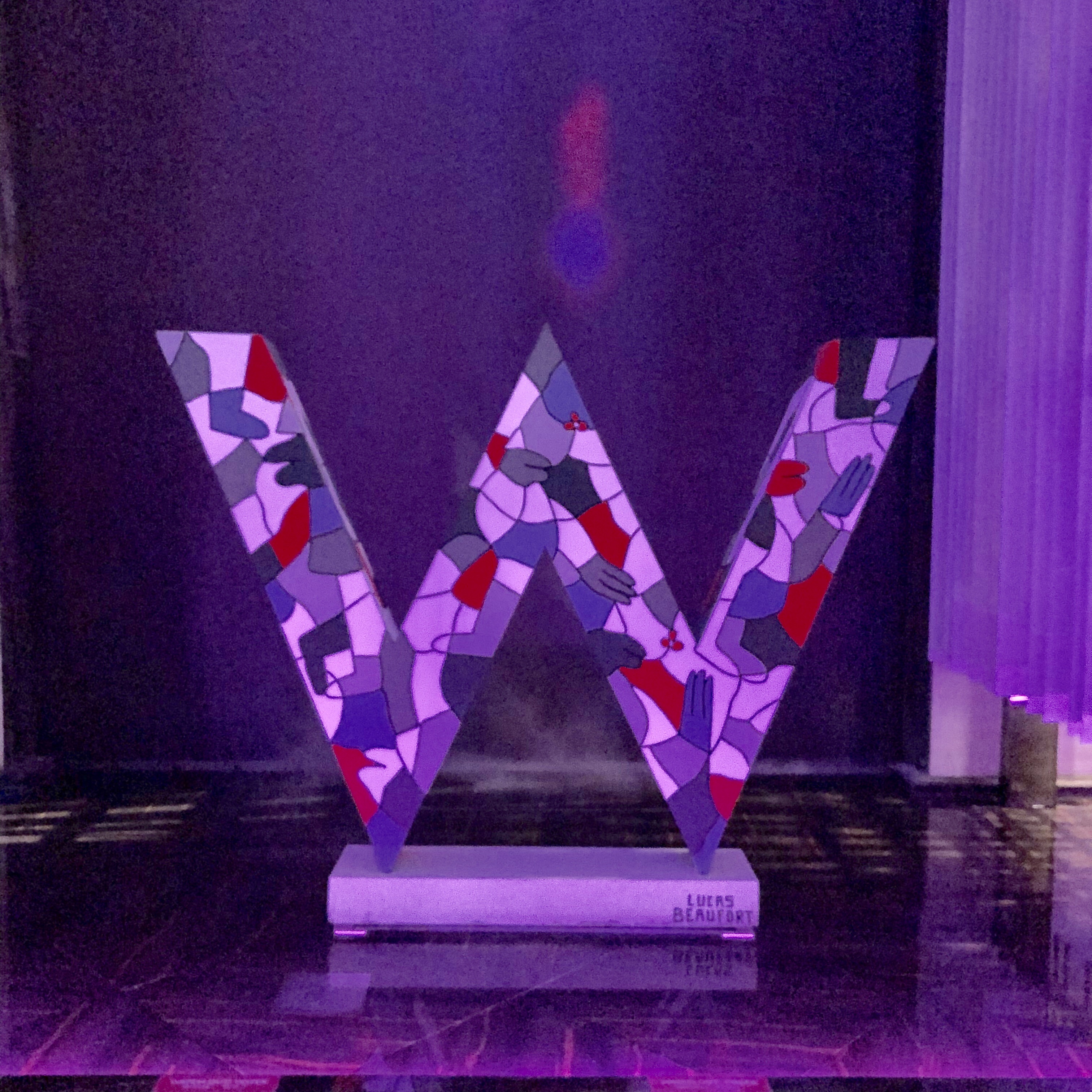 W Insiderι  W׷ & ƹײ