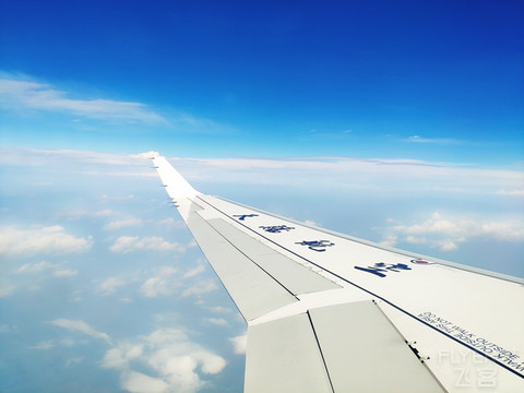 第二家ARJ21运营商:内蒙古天骄航空首航 9D5661 呼和浩特-锡林浩特 非常优异的支线航空公司 第二家ARJ21运营商:内蒙古天骄航空首航 9D5661 呼和浩特-锡林浩特 非常优异的支线航空公司