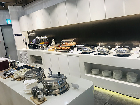 韩国金浦机场SKY HUB LOUNGE贵宾室