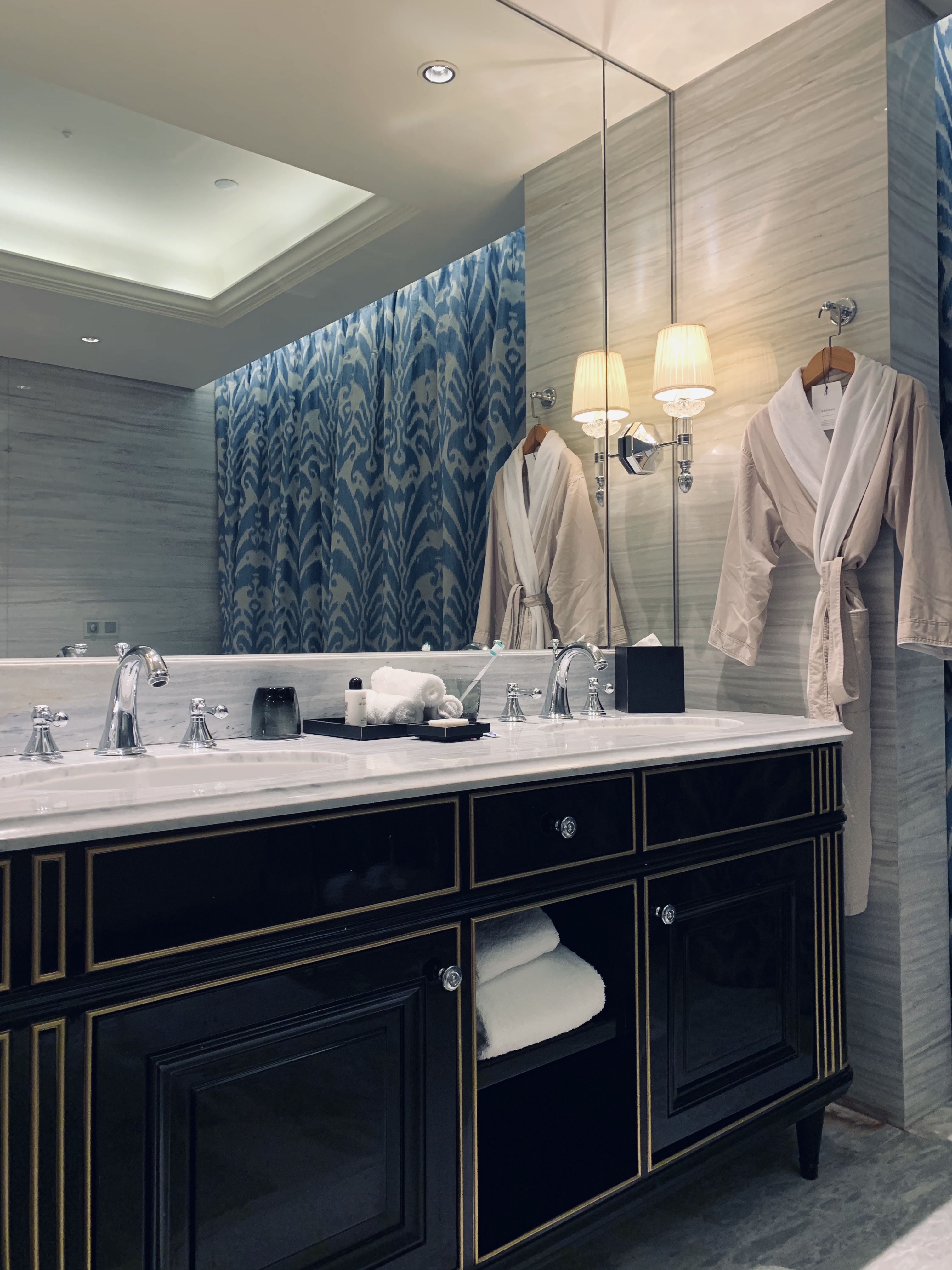 X. - The Azure Qiantang, a Luxury Collection Hotel