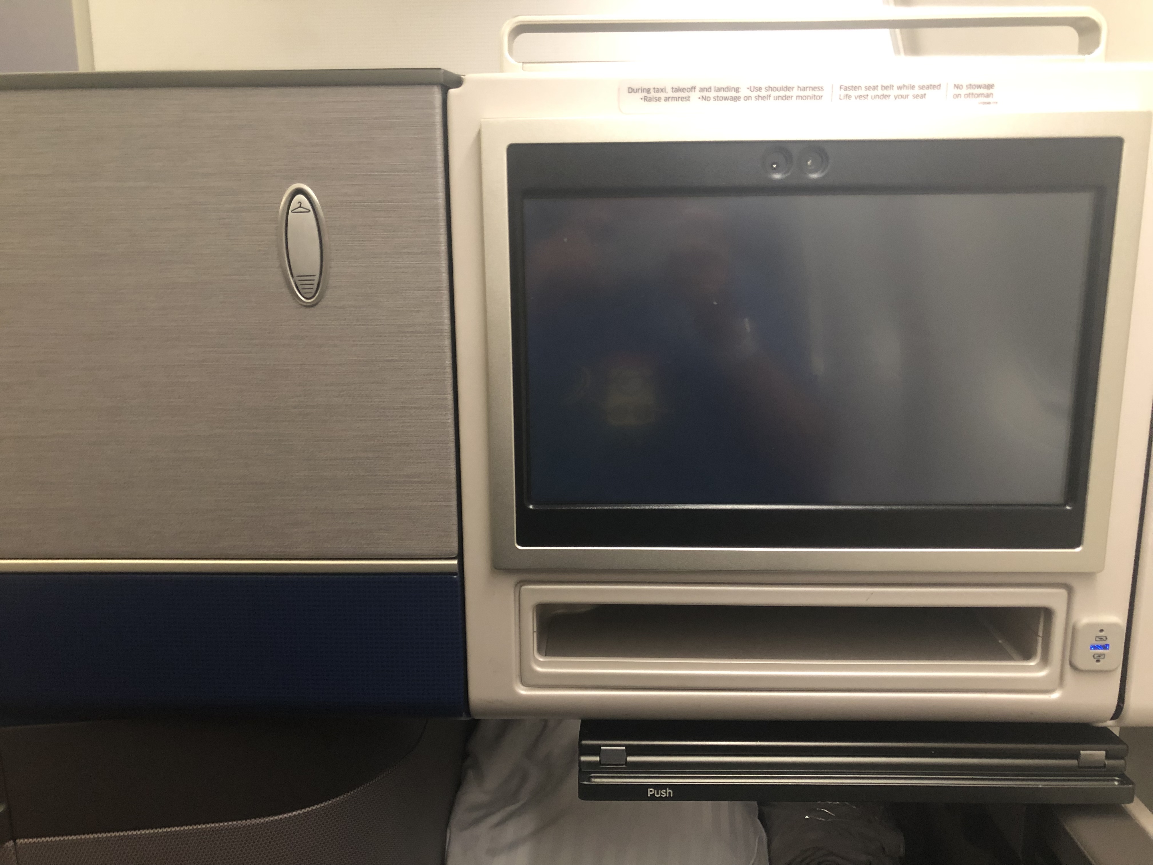 UAȻ777-300ERHNL-SFO