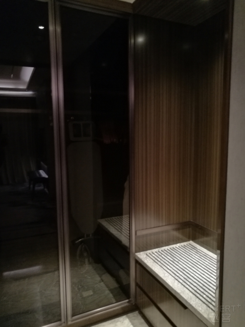 IMG_20190427_221530.jpg