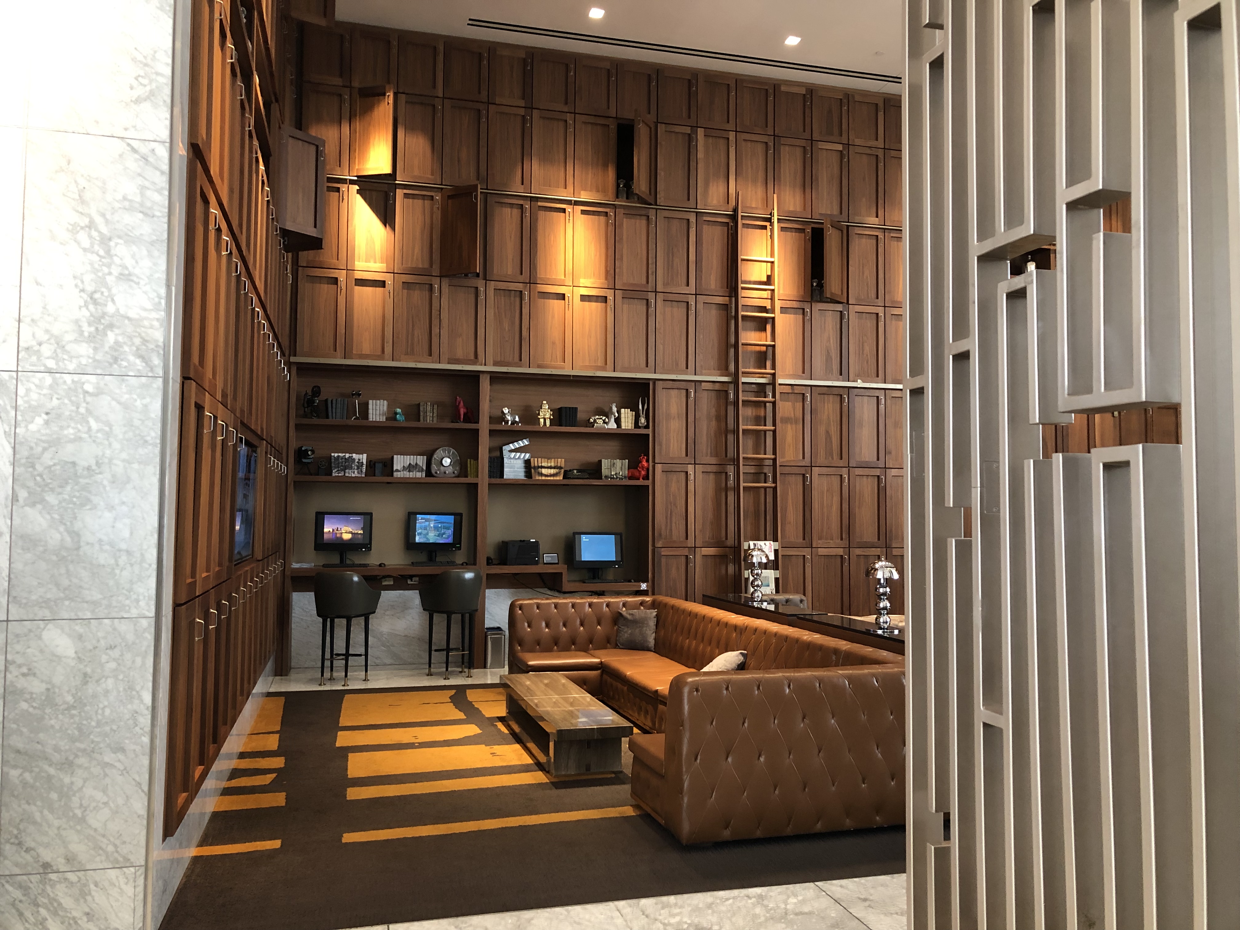 桿ɼϲǴƵ Sheraton Grand Los Angelesס