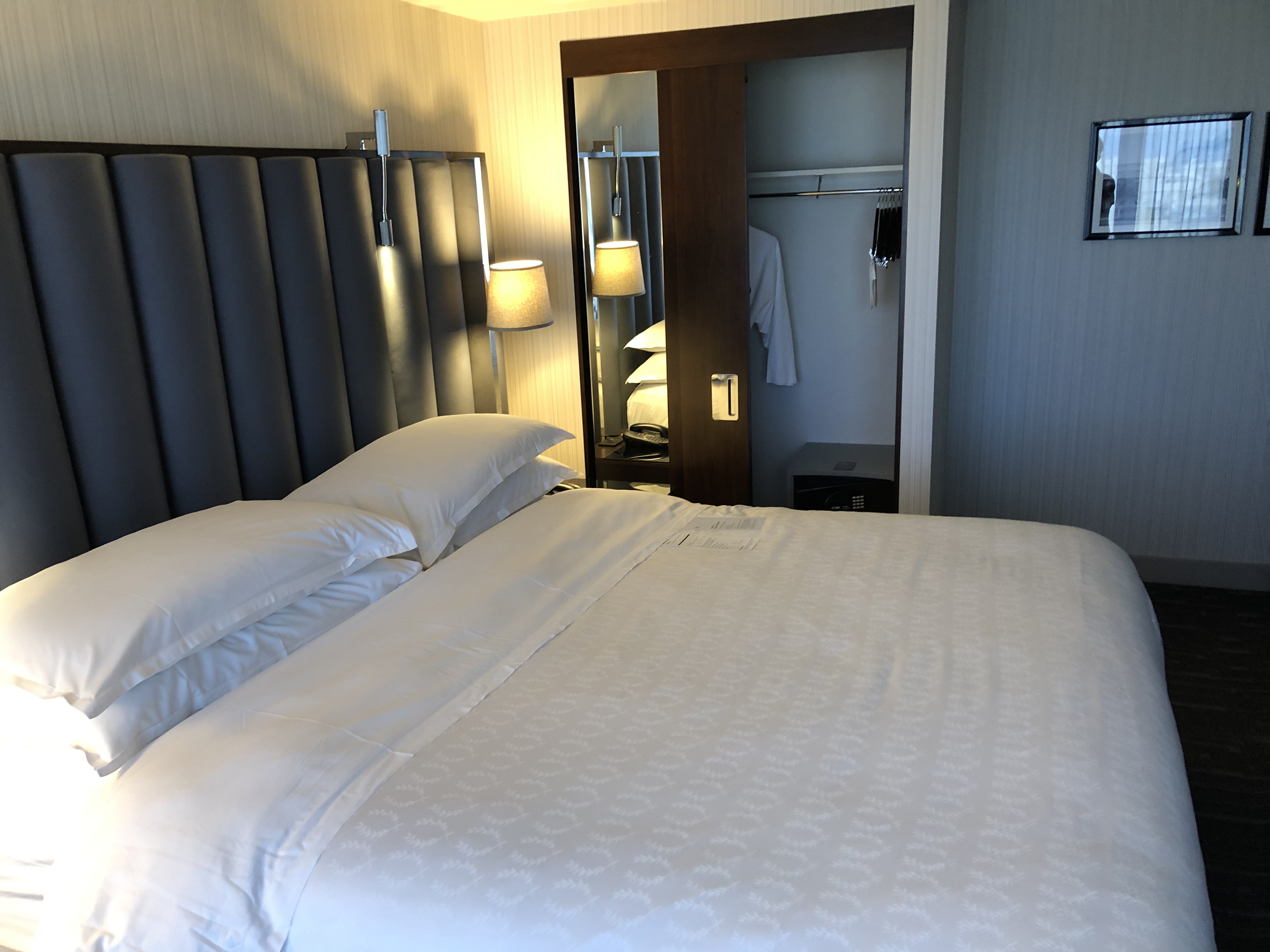 桿ɼϲǴƵ Sheraton Grand Los Angelesס