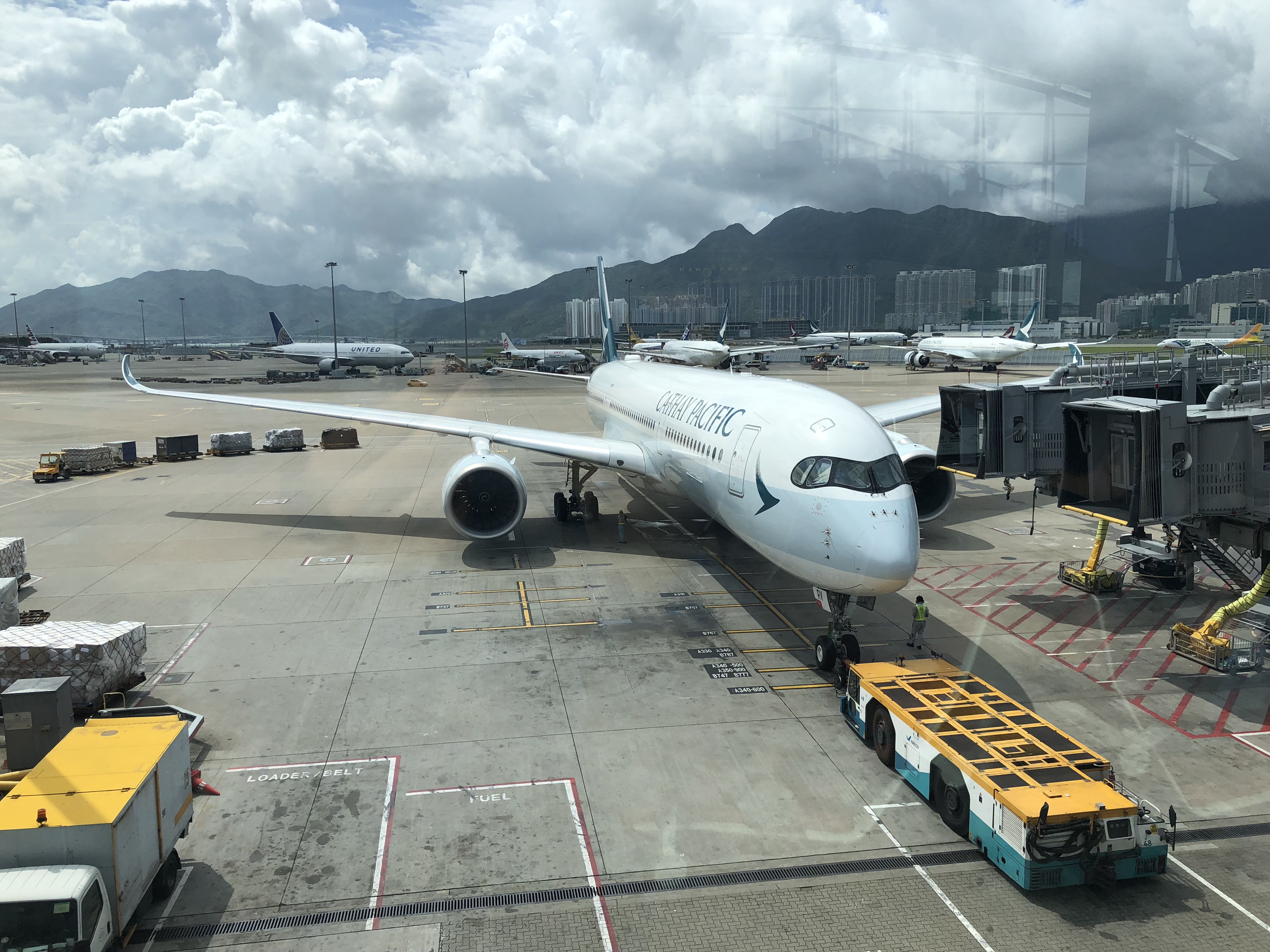 ʱ KA863/KA810 NKG-HKG ֮