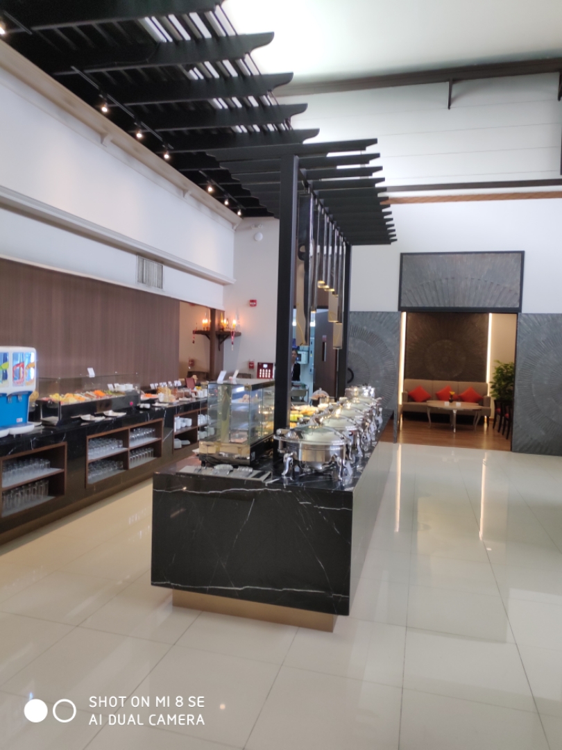 T1Miracle lounge