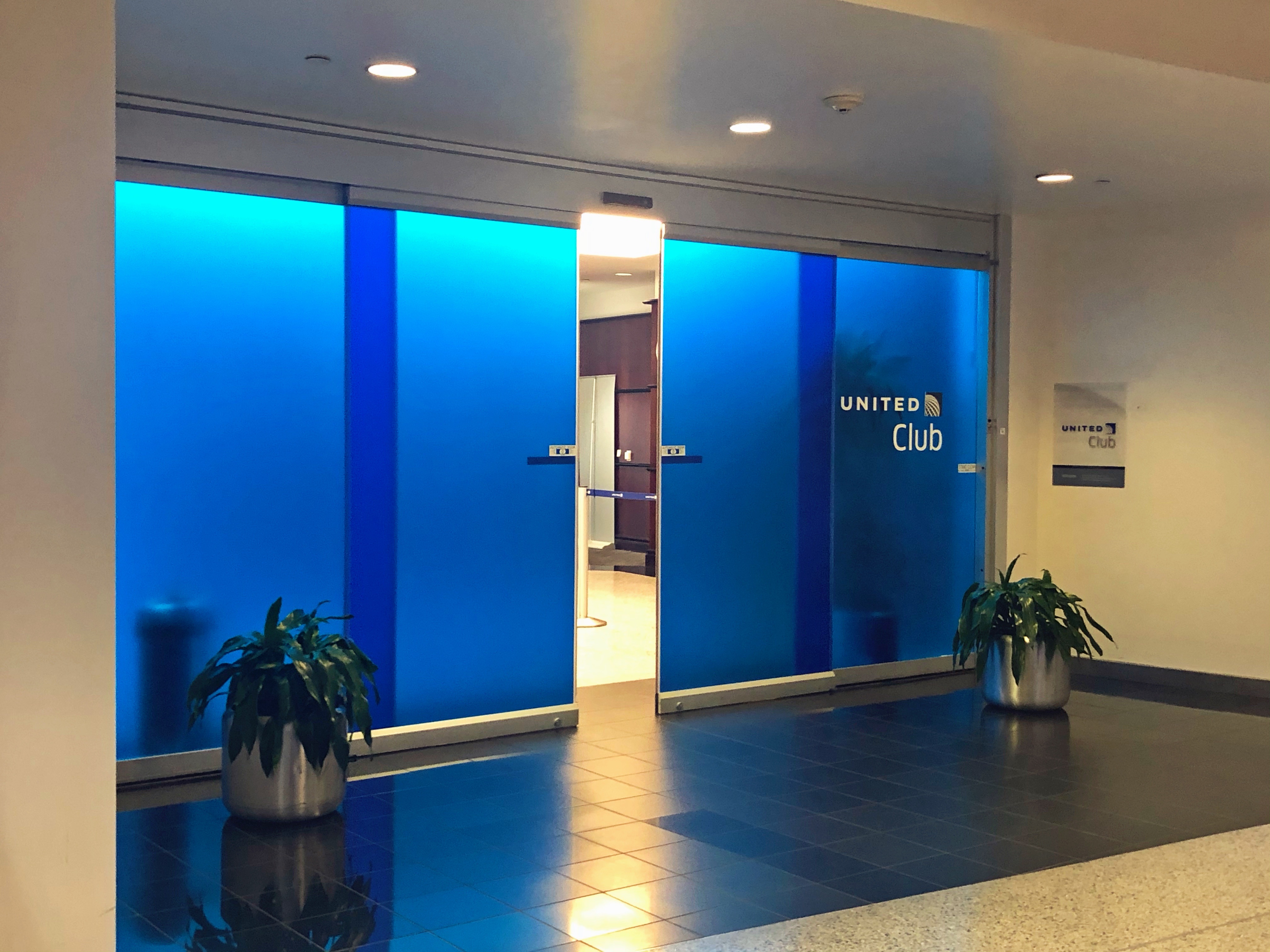 THE CENTURION LOUNGE IAH˹ذٷϢ