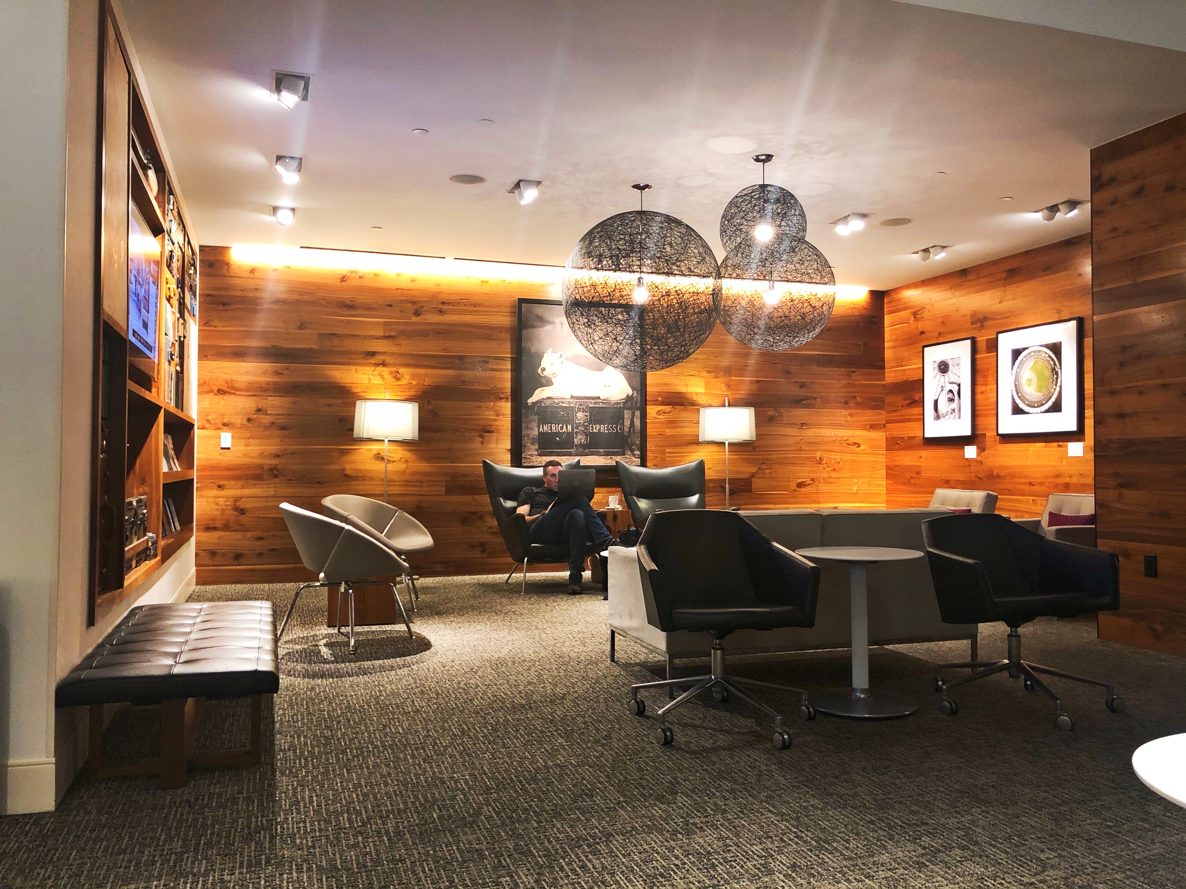 THE CENTURION LOUNGE IAH˹ذٷϢ