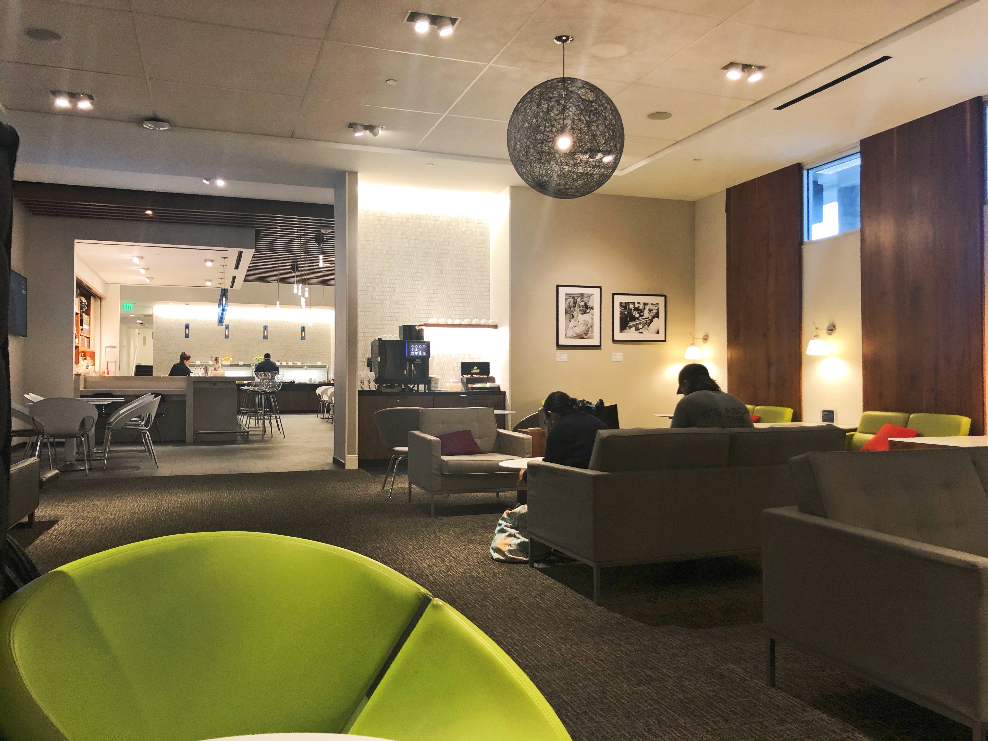 THE CENTURION LOUNGE IAH˹ذٷϢ