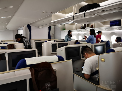 CZ3208  西安（XIY）-广州（CAN） 波音789公务舱体验报告