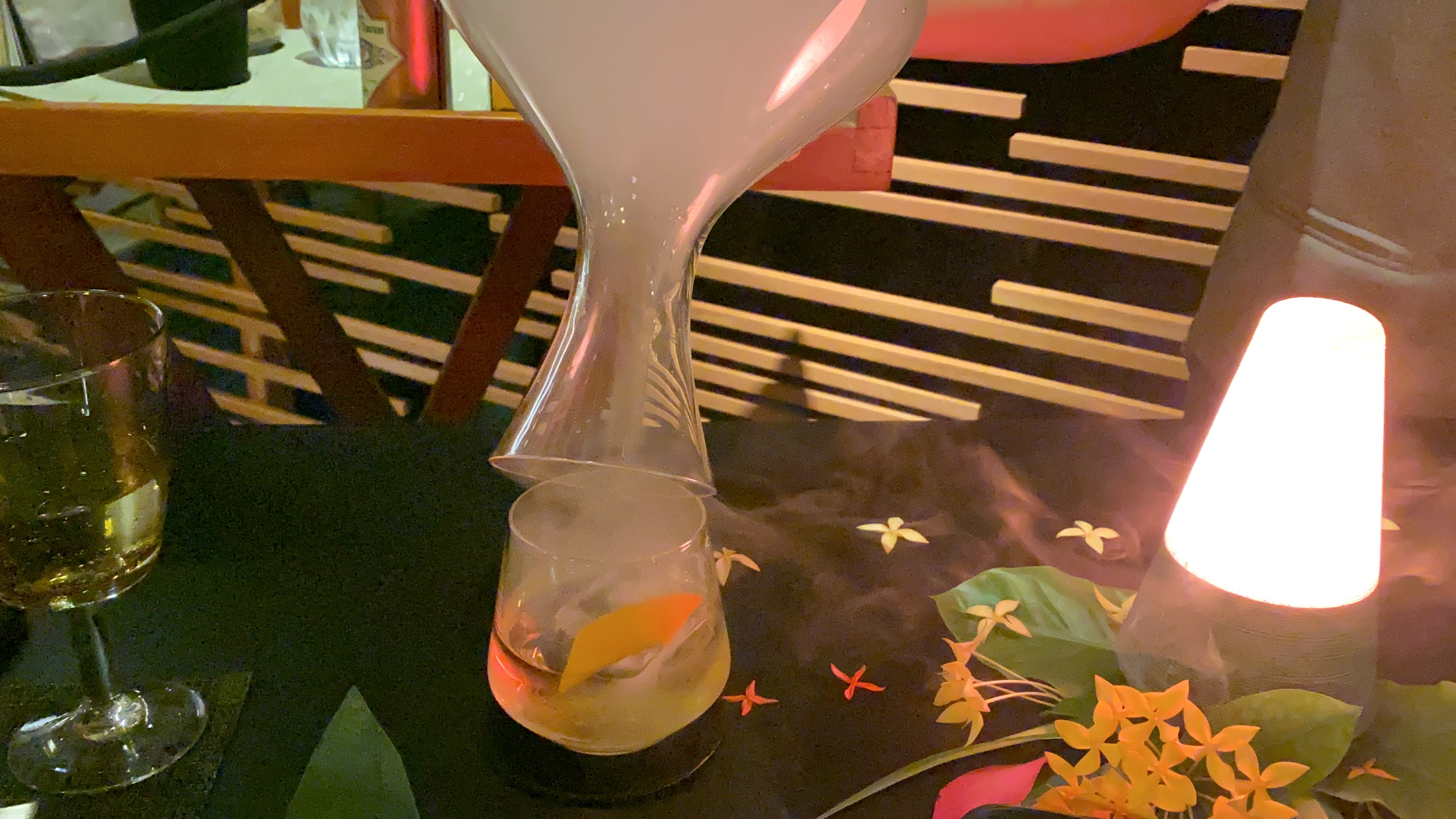 JWͰõľɫѲգ