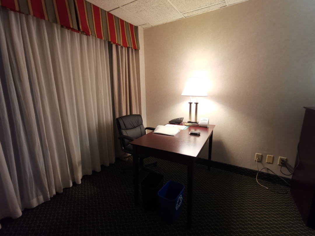 ʢ/ Rosslyn Bridge Holiday Inn
