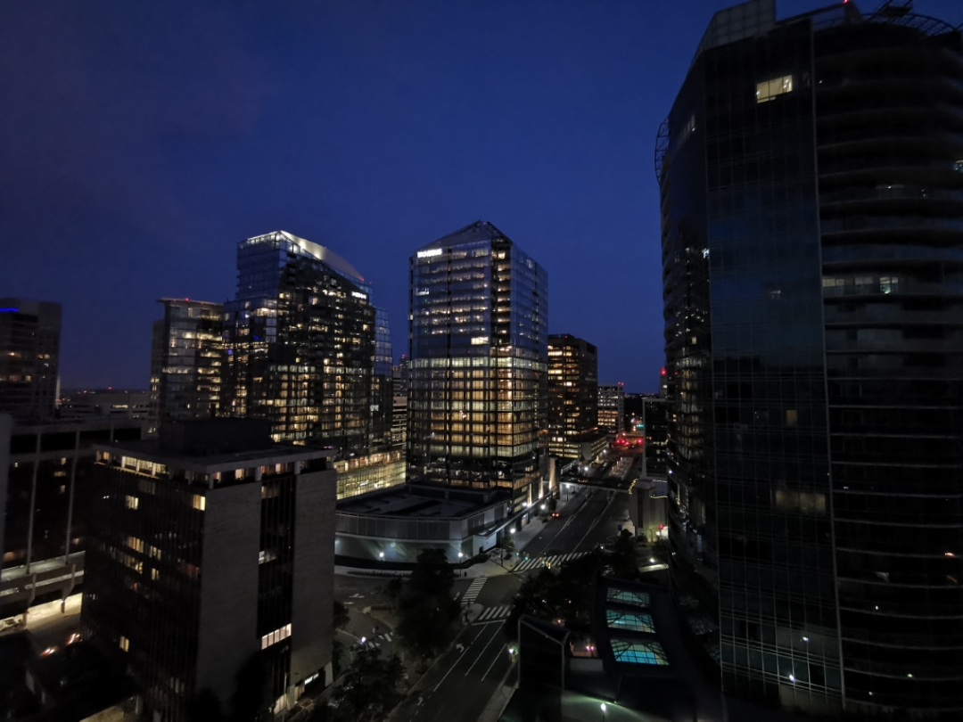 ʢ/ Rosslyn Bridge Holiday Inn