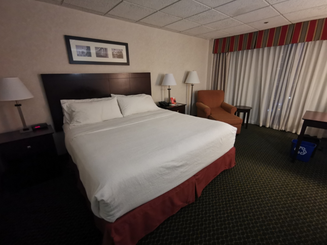 ʢ/ Rosslyn Bridge Holiday Inn