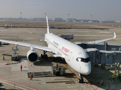 初次体验东航欧洲最长航线，上海-马德里MU709，A359执飞