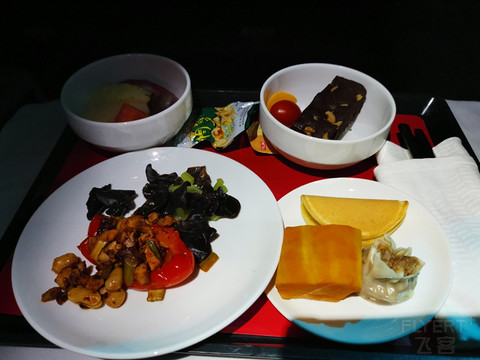 HU7742 成都–深圳 宽体商务飞行小记