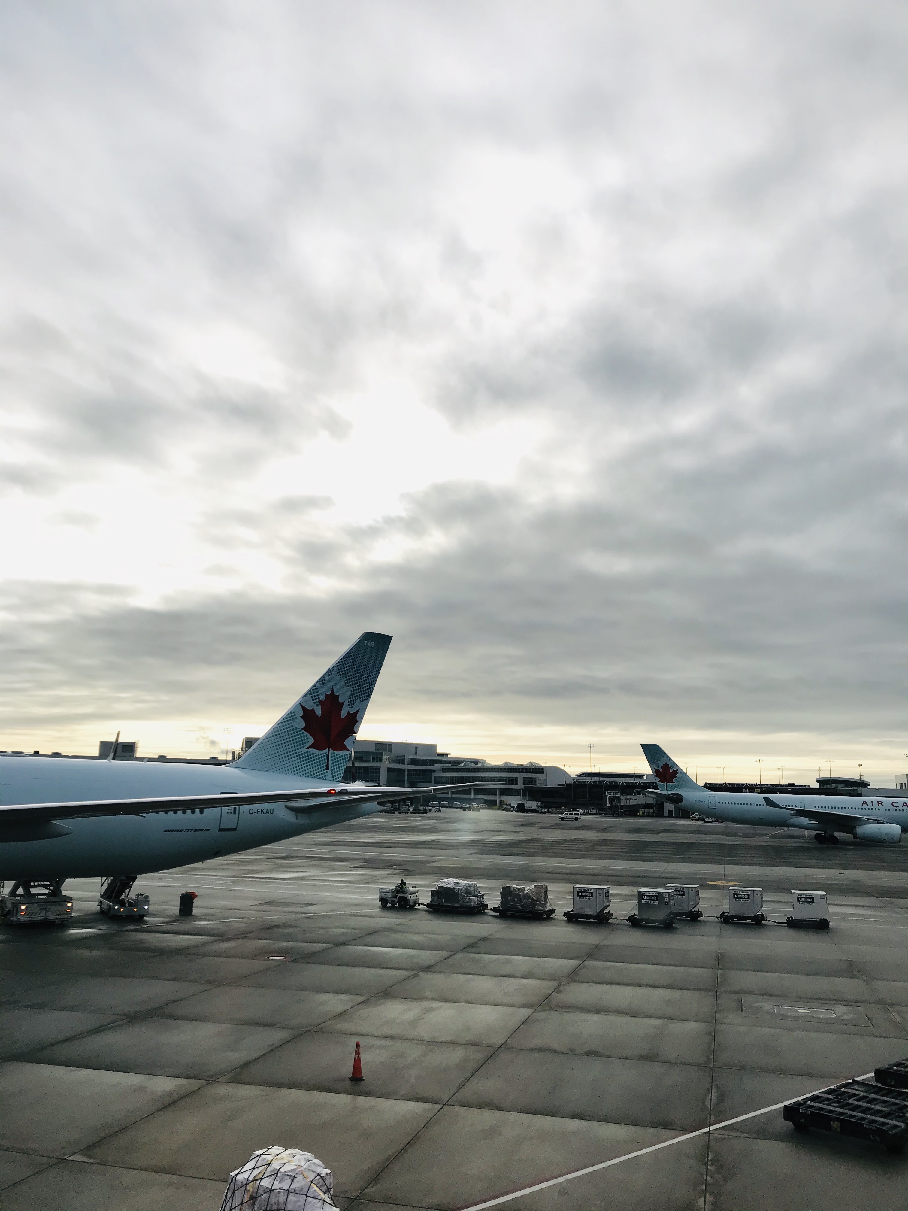ľ582YVR-PVG-CAN֮