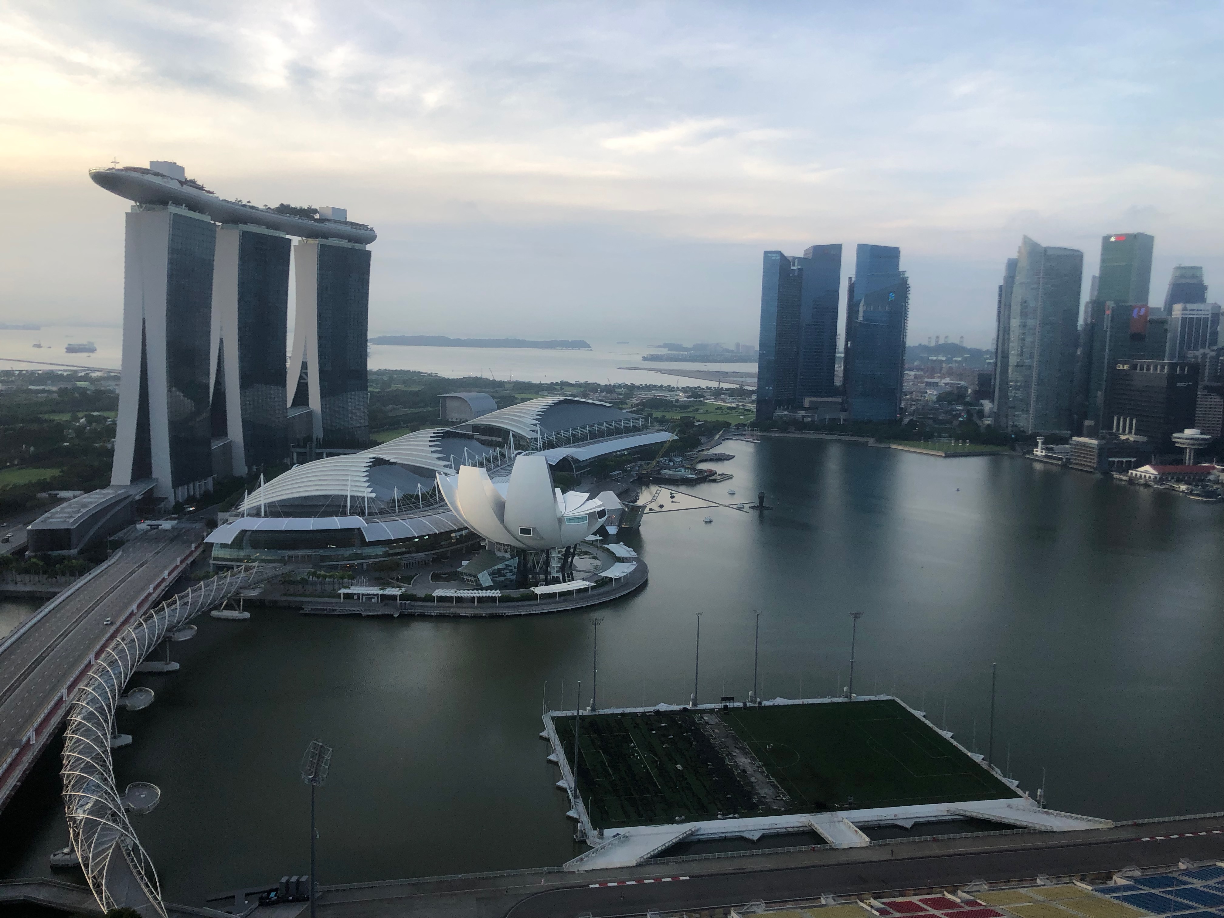 Ritz Carlton Singapore review  mini μ