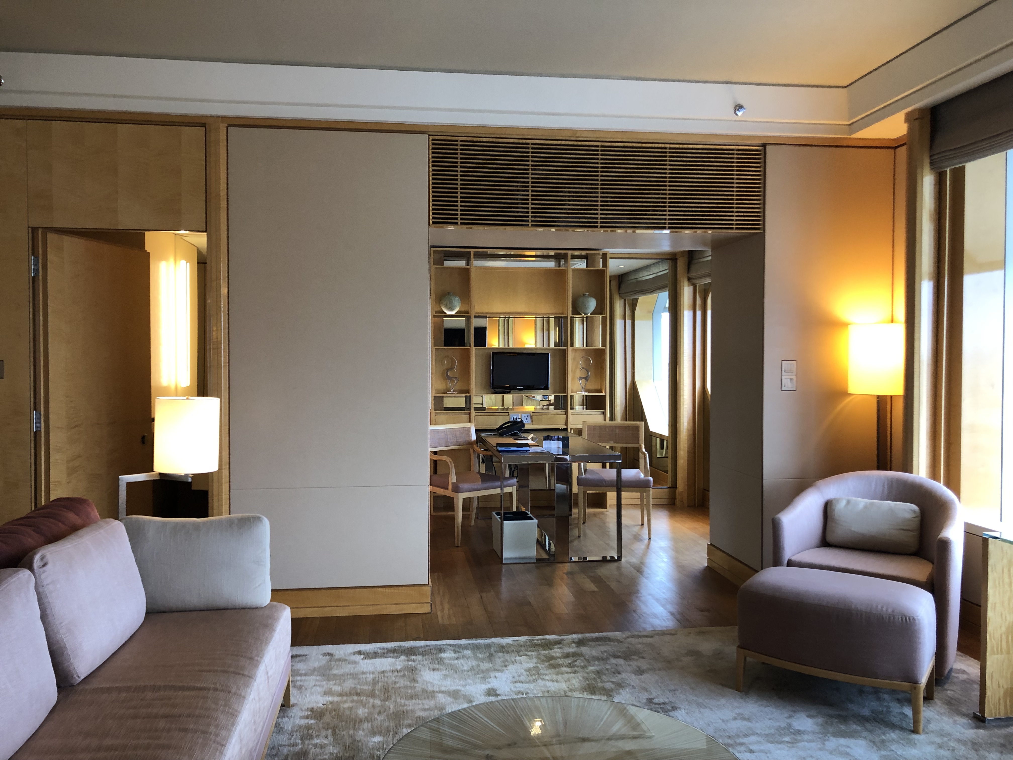 Ritz Carlton Singapore review  mini μ