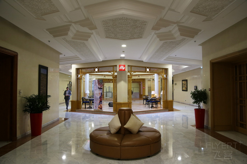 Fes--Fes Marriott Jnan Palace Hallway (5).JPG