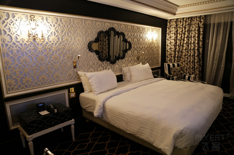 Fes--Fes Marriott Jnan Palace Room (2).JPG