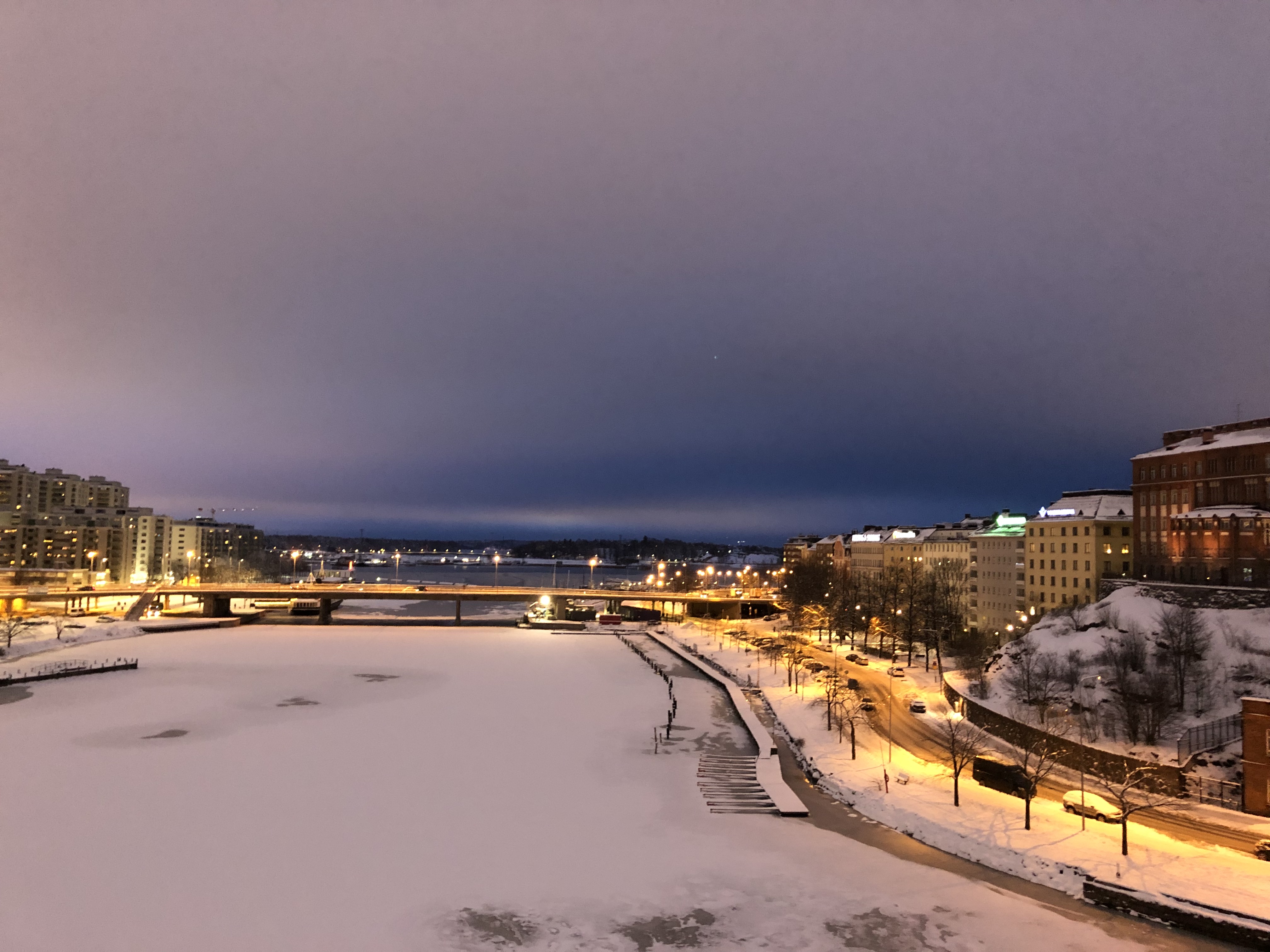 նϣHILTON HELSINKI STRAND