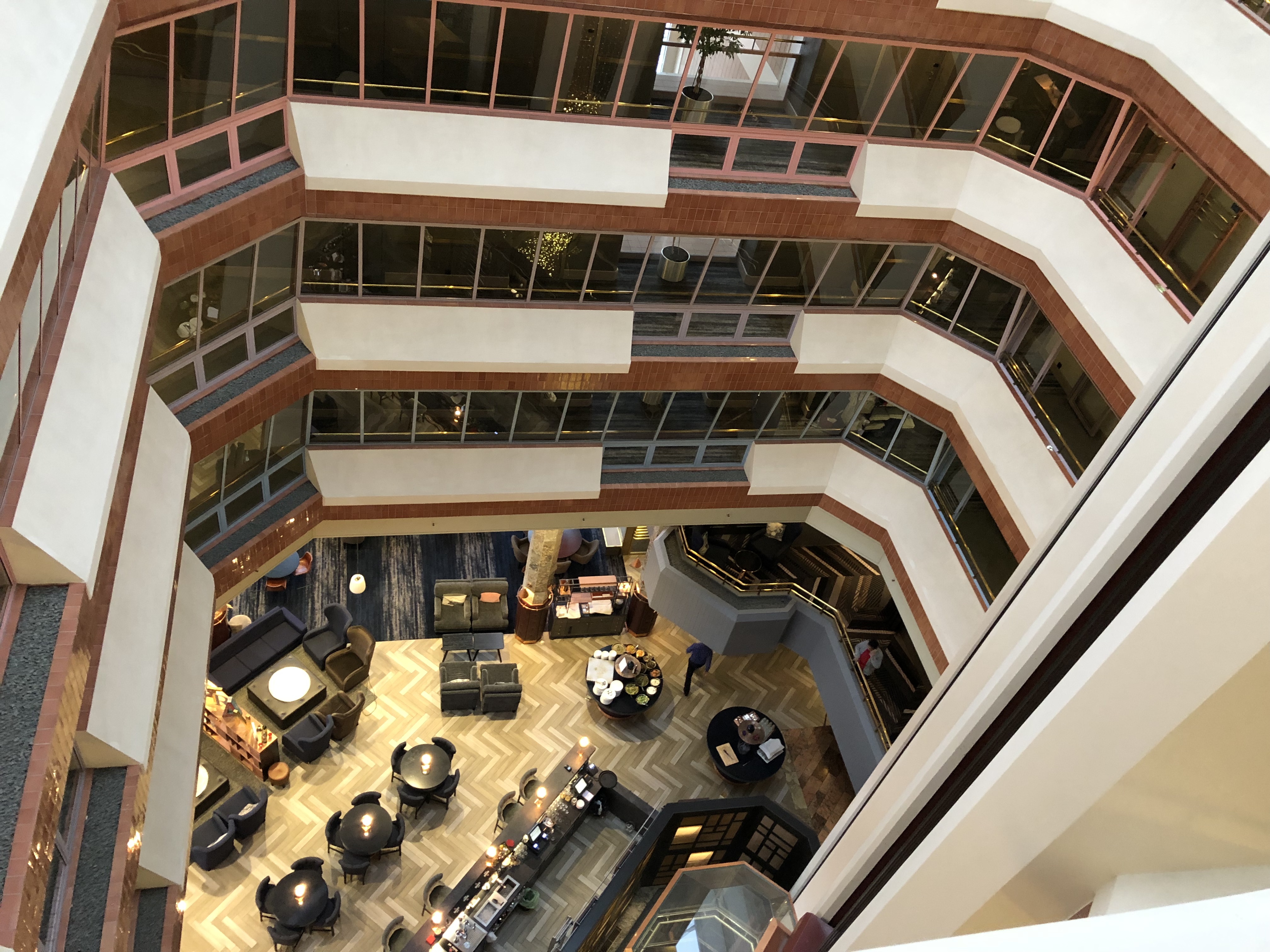 նϣHILTON HELSINKI STRAND