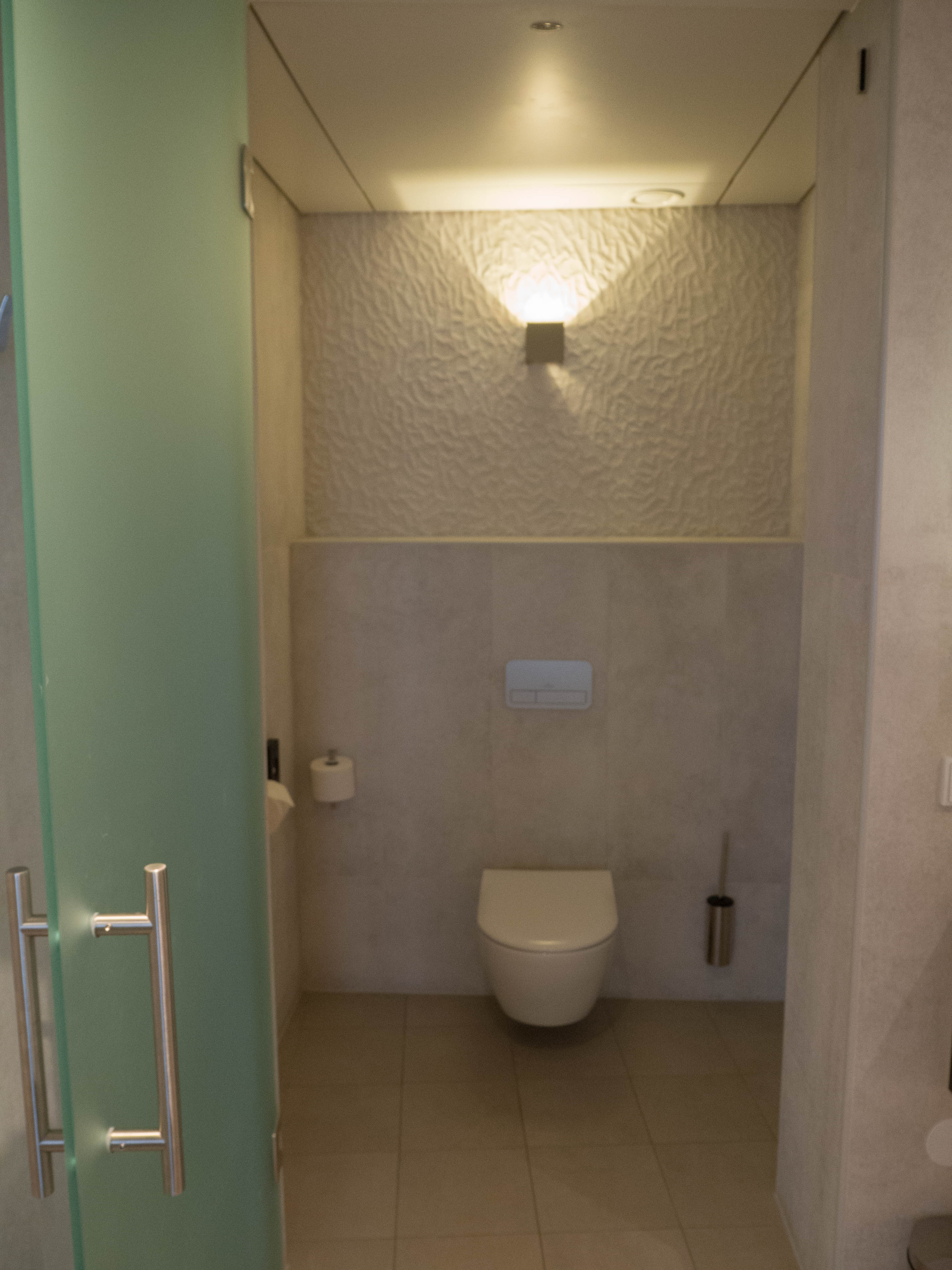 #2019´# Exactly like Nothing Else - Hotel Nassau Breda _ް;